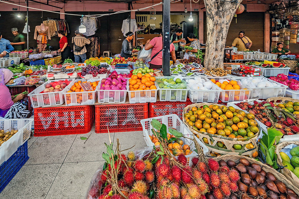 Local Fresh Fruit Seller in Berawa Near Villa Manggala